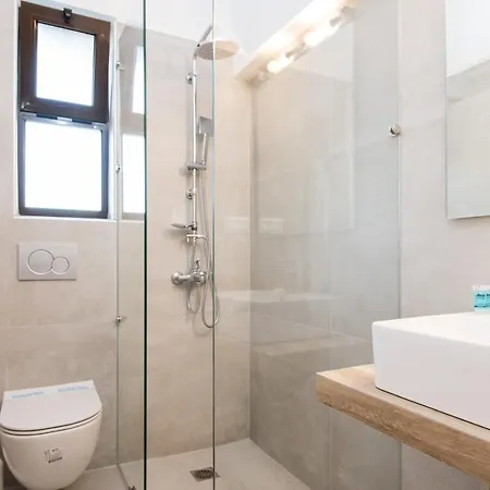 Lido Hotel 3*